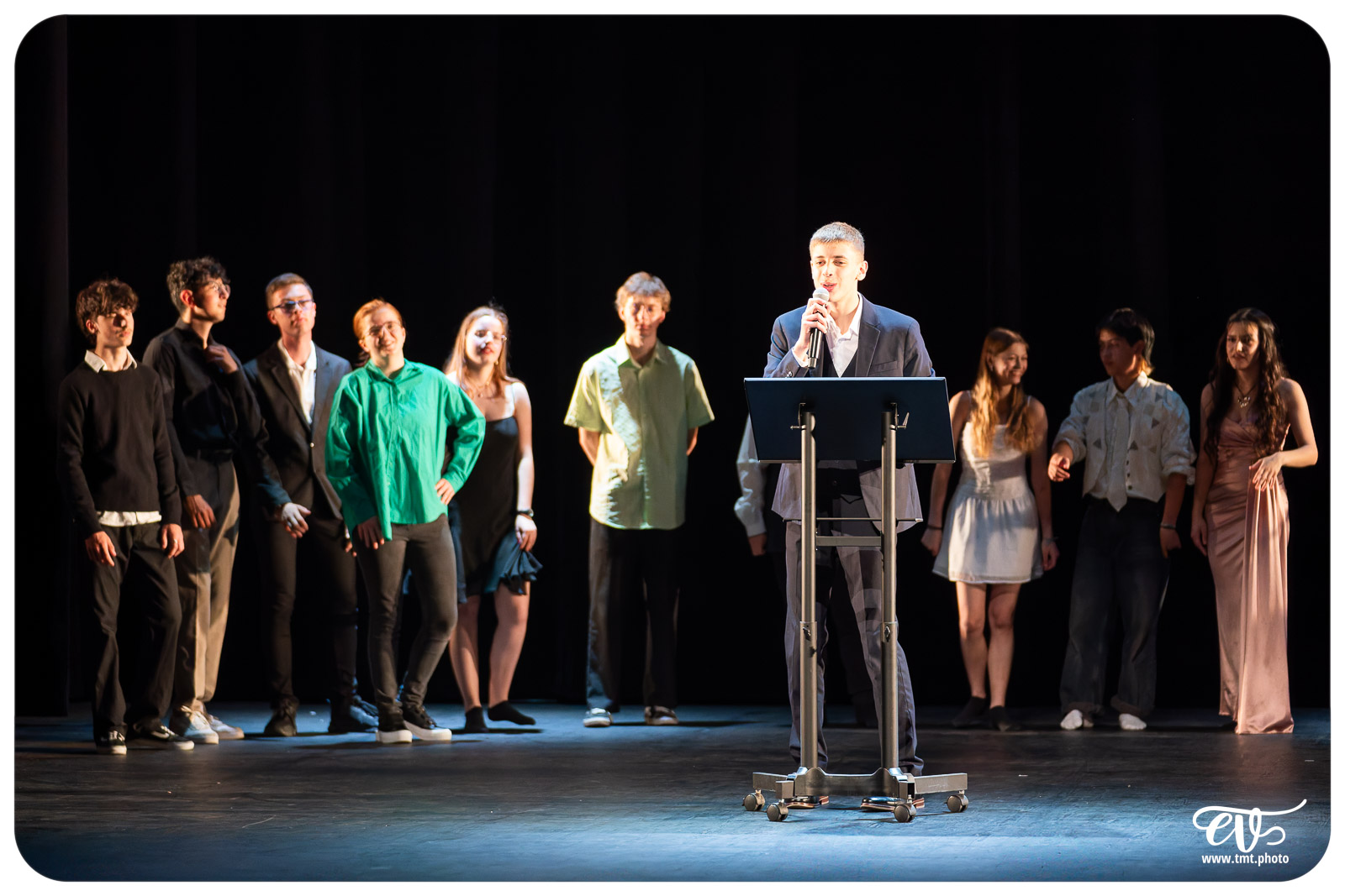 MAIS SONGEONS À RÉPÉTER S'IL VOUS PLAIT !